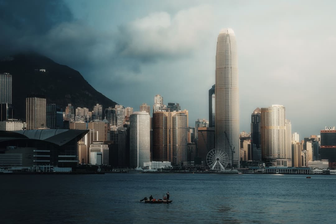 易烊千玺唱《送你一朵小红花》数度呜咽：这首歌或许只唱这一次